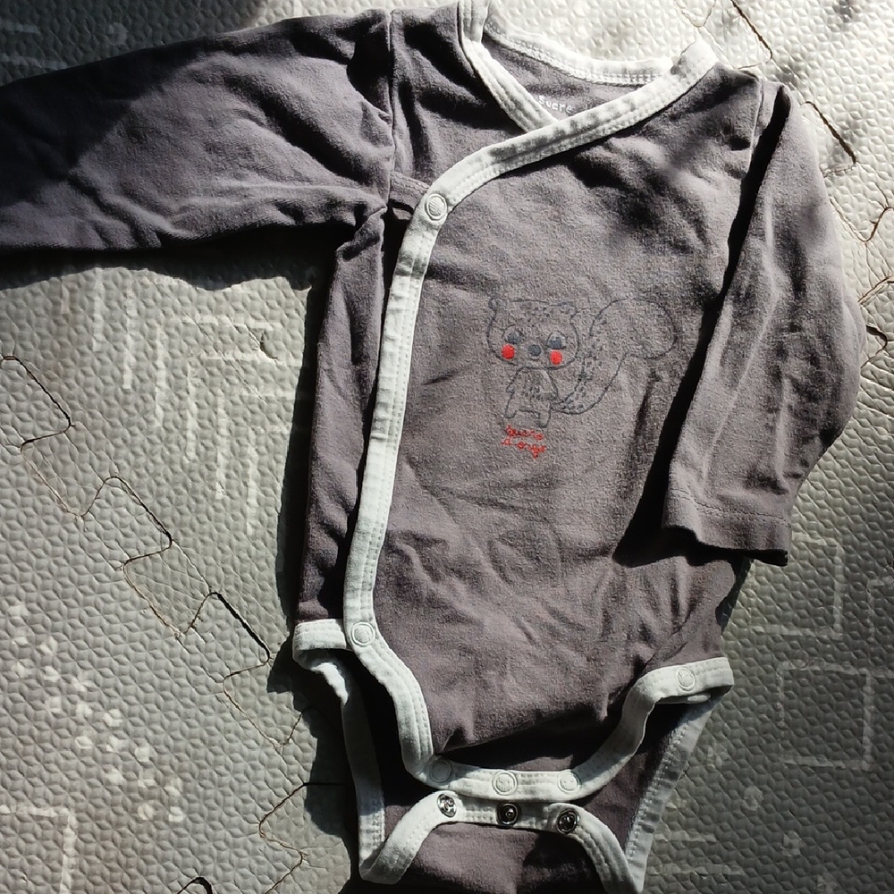 Sucre D'Orge Gray Baby Onesie with Squirrel Design 🇫🇷